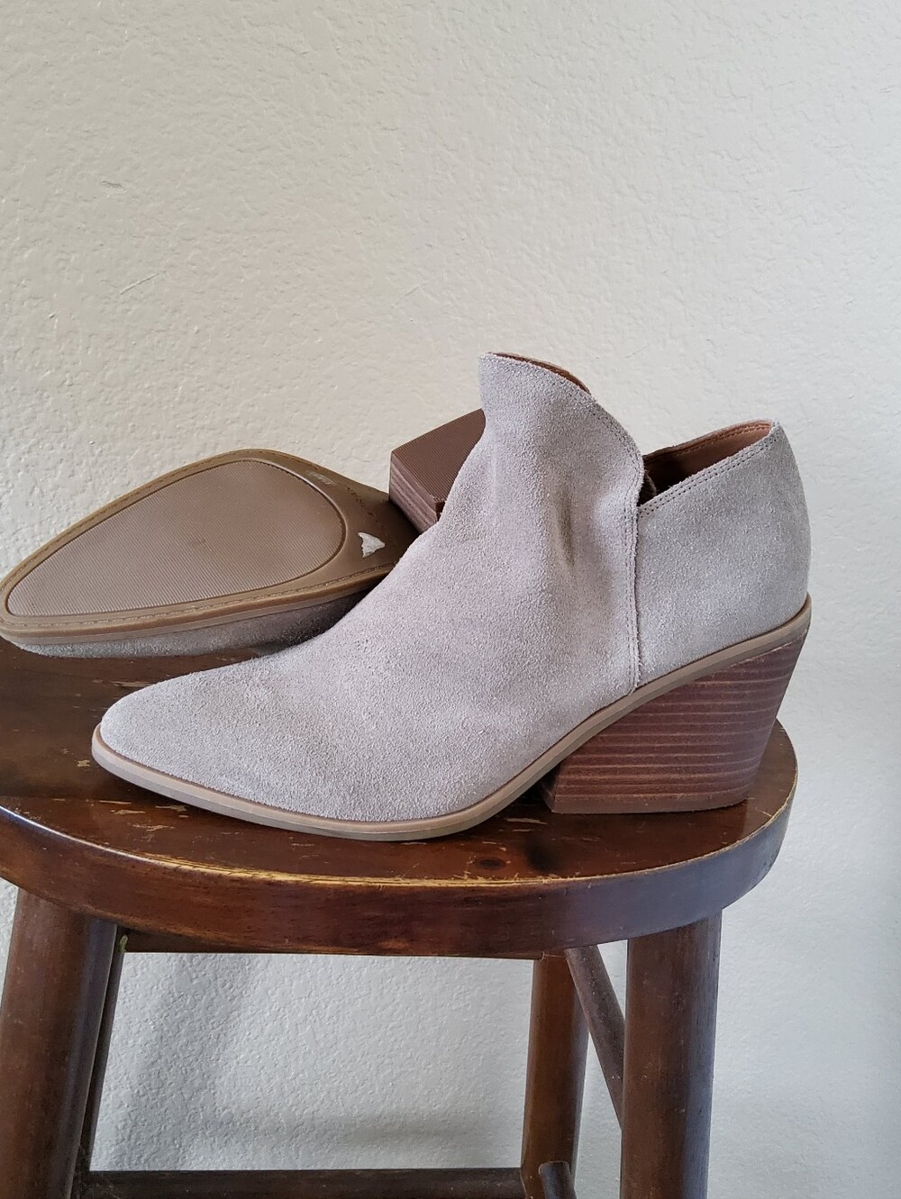 Lucky Brand Stayci Taupe Suede Ankle Booties - Size 9.5M NWOB - Picture 7 of 9